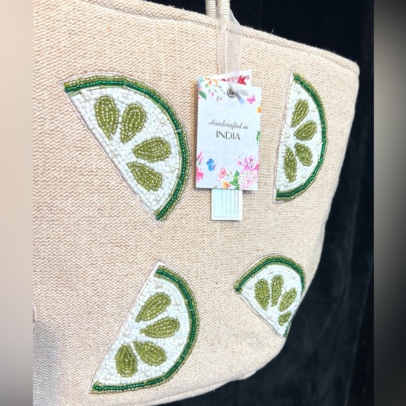 ๐โ๐ฉ Viral Made in India, Handcrafted Beaded Lime Tote- NWT๐โ๐ฉ - Picture 7 of 11